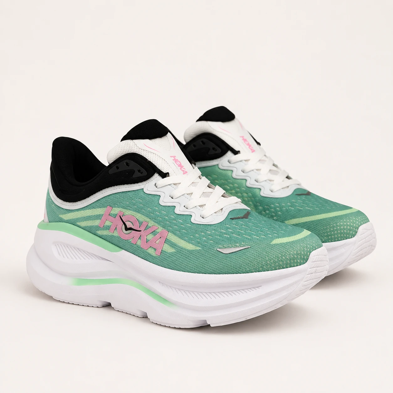Hoka Bondi 9 men's sneakers in green and pistachio code 168 rovanstyle view 1 کتونی هوکا بوندی9 مردانه رنگ سبز نعنایی و پسته ای/کد168 - تصویر 1