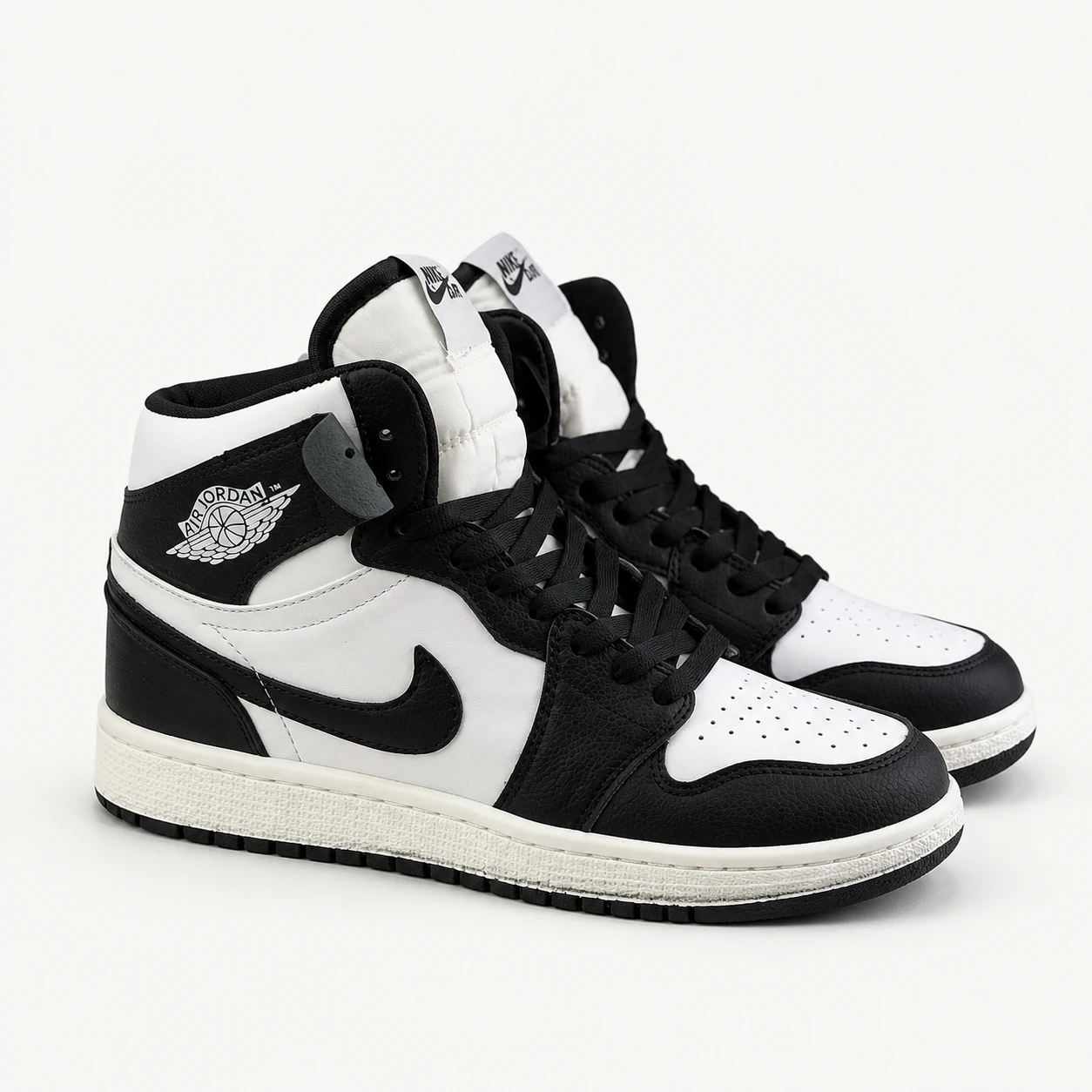 Men's Jordan 1 Mid High-Top Sneakers in black and whiteCode 202 rovanstyle view1 کتونی جردن وان 1 مید ساقدار مردانه سفید مشکی/کد202 - تصویر 1