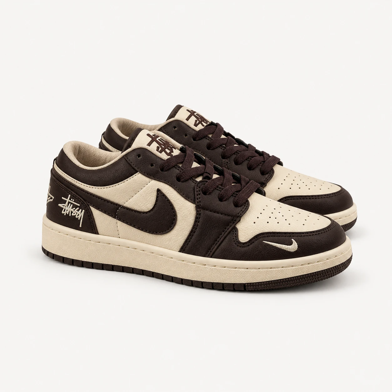 Men's Nike Jordan 1 Sneakers, Black and White, Code197 rovanstyle view1 کتونی نایک جردن وان مردانه رنگ کرم قهوه ای/کد198 - تصویر 1